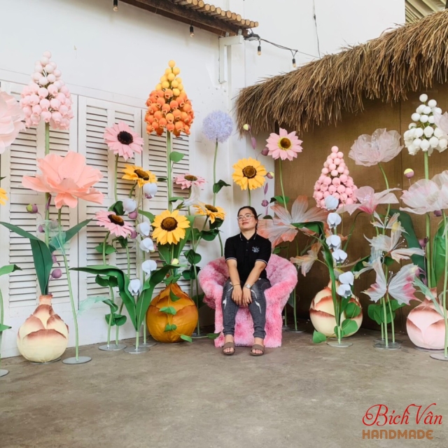 Bộ Hoa Khổng Lồ Muôn Sắc Trang Trí Nhà Hàng
